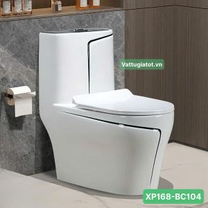 Bồn cầu 1 khối màu trắng viền đen men sứ nano cao cấp XP168-BC104.