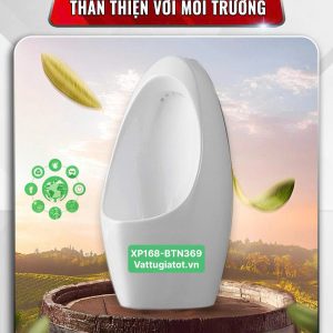Bồn tiểu treo tường trắng XP168-BTN369 bằng sứ Nano phủ men dày, thiết kế trơn, kích thước 330x270x680mm.